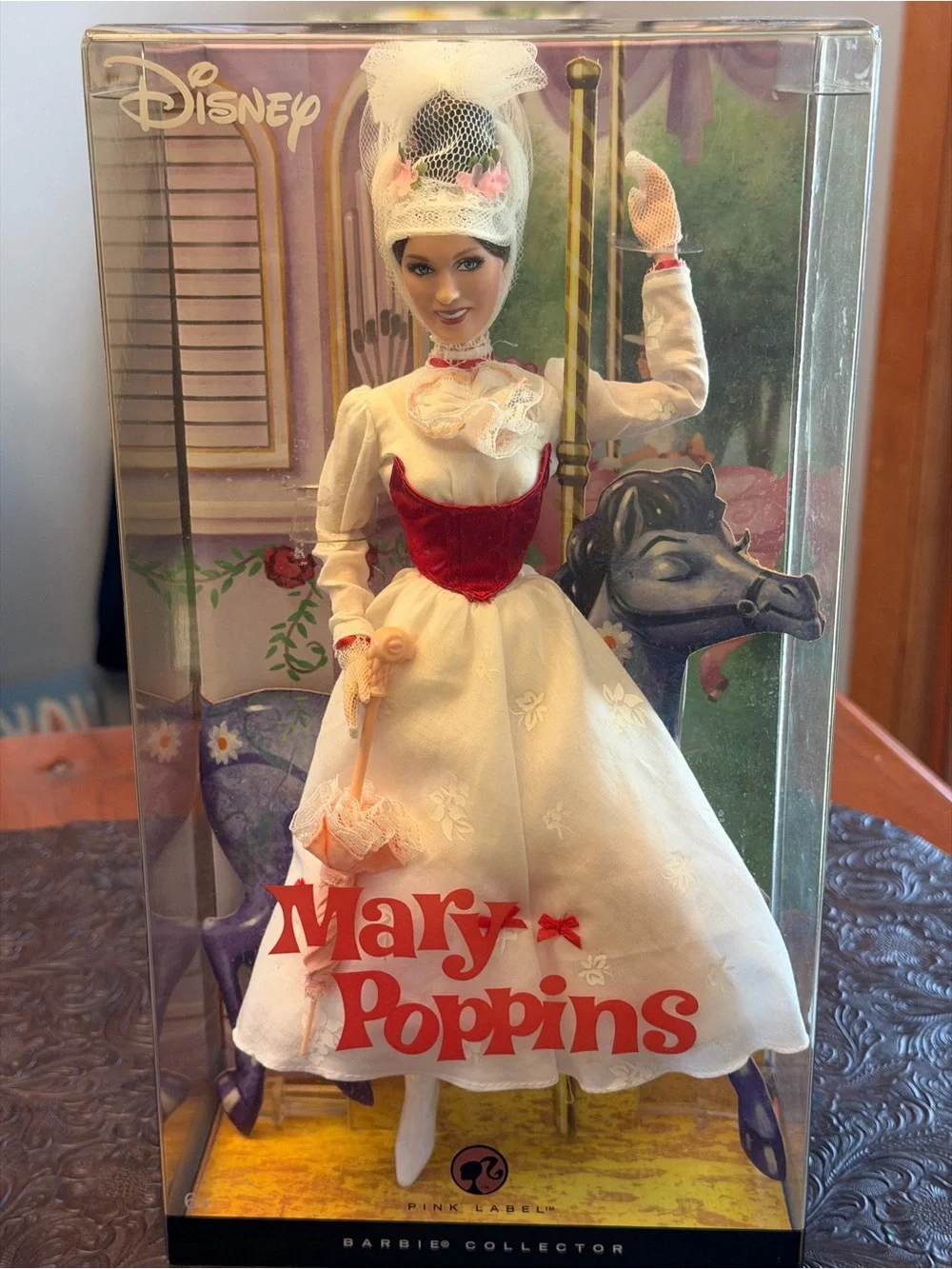 Disney Mary Poppins Disney Mattel doll 2007 Dress in White and Red